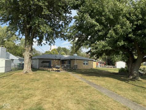 756 Maple Lane Brownsburg IN 46112
