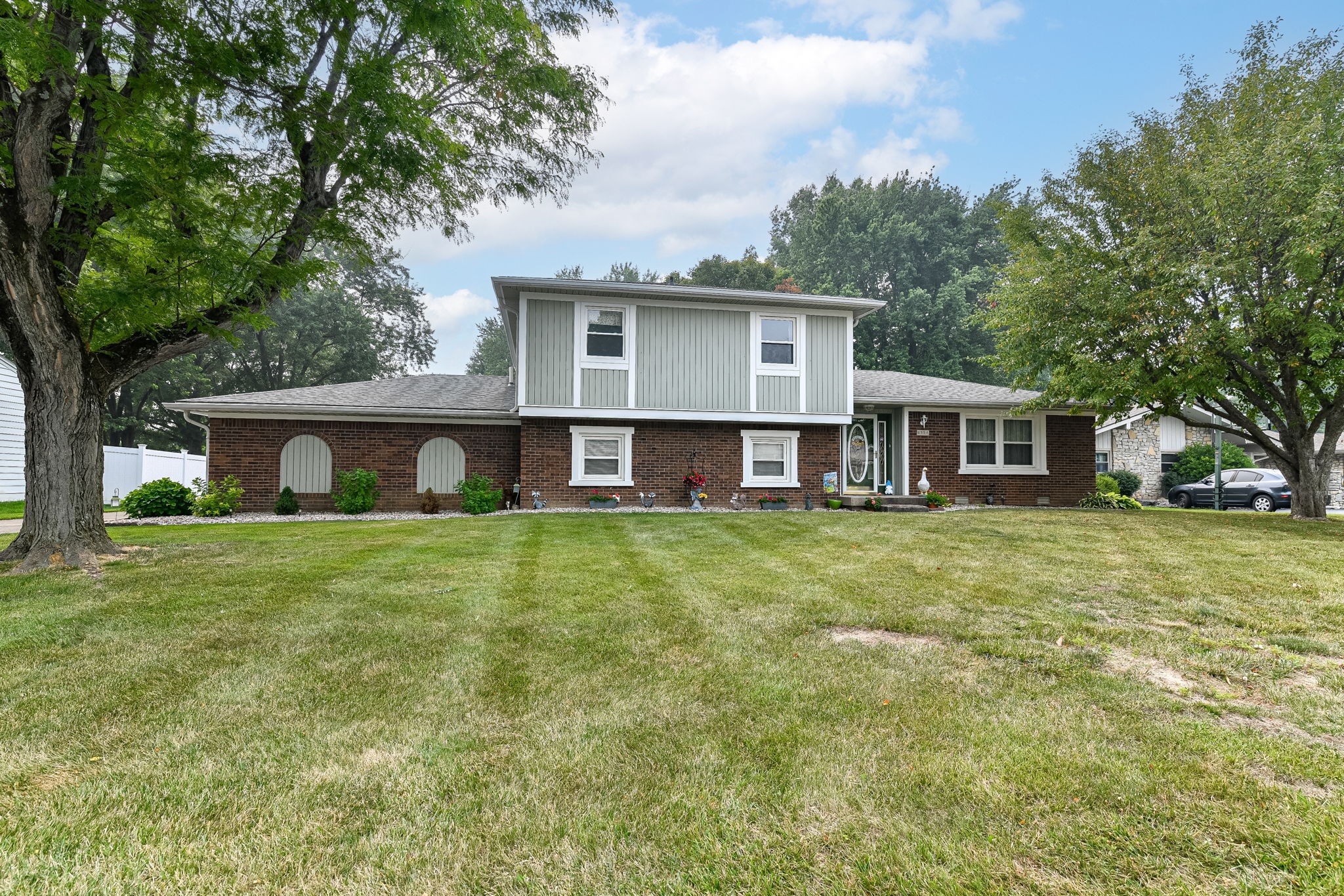 6554 Saint James Drive Indianapolis IN 46217