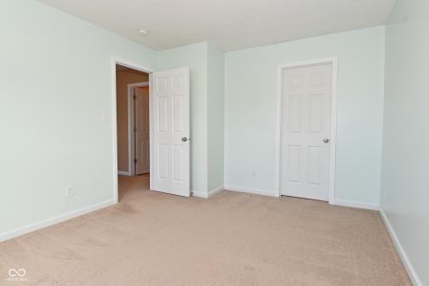4725 Ladywood Cliffs Court Indianapolis IN 46226