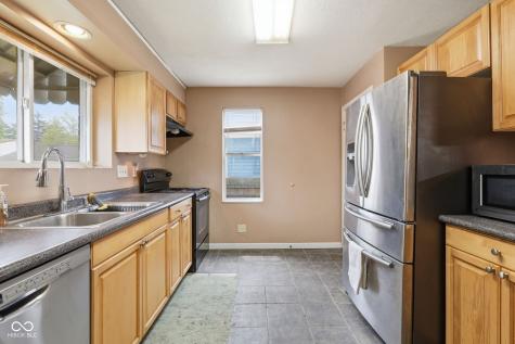 145 S 11th Avenue Beech Grove IN 46107