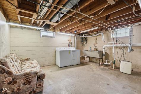 145 S 11th Avenue Beech Grove IN 46107