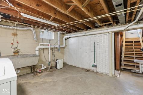 145 S 11th Avenue Beech Grove IN 46107