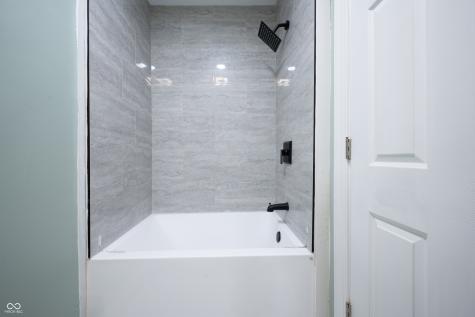 2951 Hillside Avenue Indianapolis IN 46218