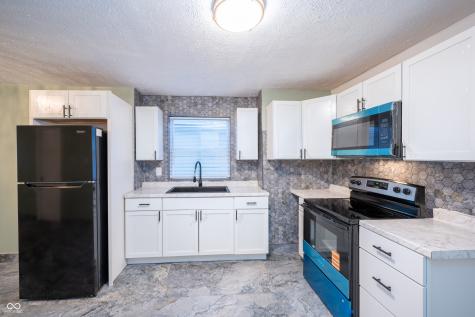 2951 Hillside Avenue Indianapolis IN 46218