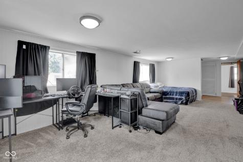 3042 Fairlawn Drive Columbus IN 47203