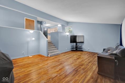 3042 Fairlawn Drive Columbus IN 47203