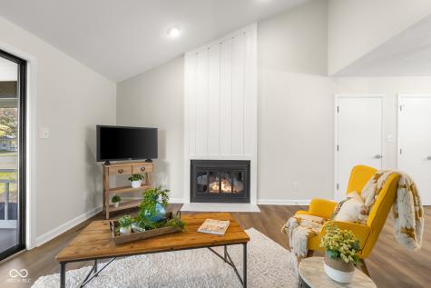 2694 Cedar Wood Drive Columbus IN 47203