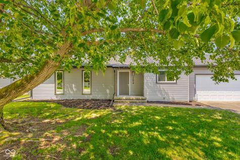 2694 Cedar Wood Drive Columbus IN 47203
