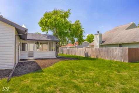 2694 Cedar Wood Drive Columbus IN 47203