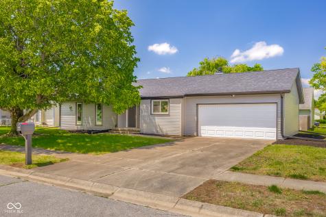 2694 Cedar Wood Drive Columbus IN 47203