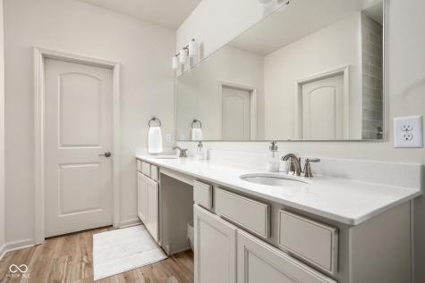 3252 Haflinger Drive Zionsville IN 46077