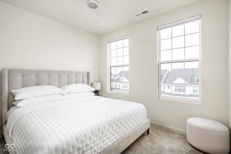 3252 Haflinger Drive Zionsville IN 46077
