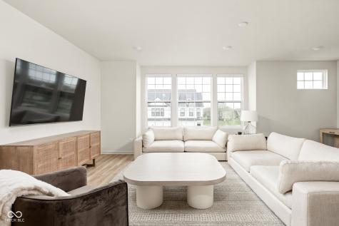 3252 Haflinger Drive Zionsville IN 46077