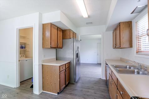 7726 Orchard Village Drive Indianapolis IN 46217