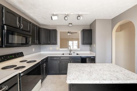1243 Winding Hart Drive Indianapolis IN 46229