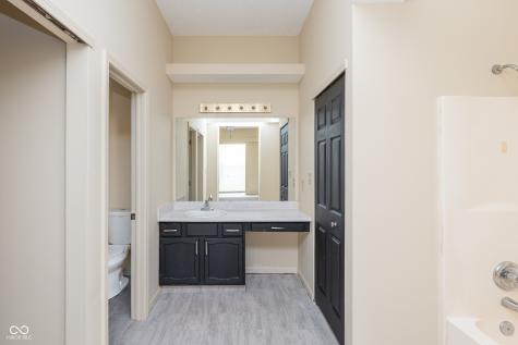 1243 Winding Hart Drive Indianapolis IN 46229