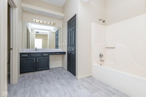 1243 Winding Hart Drive Indianapolis IN 46229