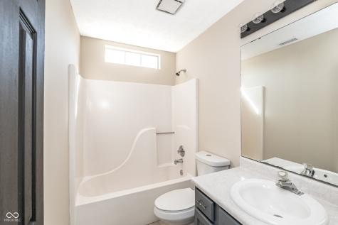 1243 Winding Hart Drive Indianapolis IN 46229