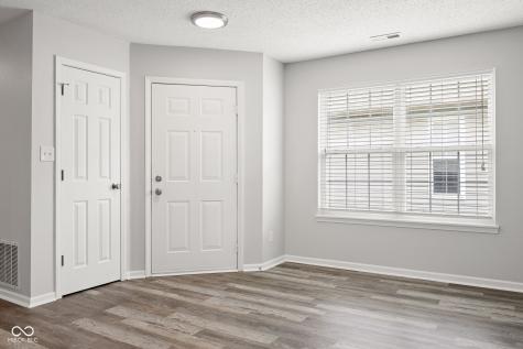 5127 Sandy Forge Drive Indianapolis IN 46221