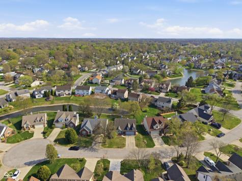 8889 White Fir Drive Indianapolis IN 46256
