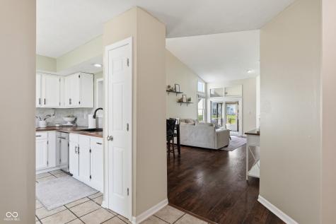8889 White Fir Drive Indianapolis IN 46256
