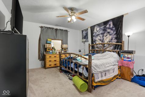 2017 Shadow Creek Boulevard Columbus IN 47201