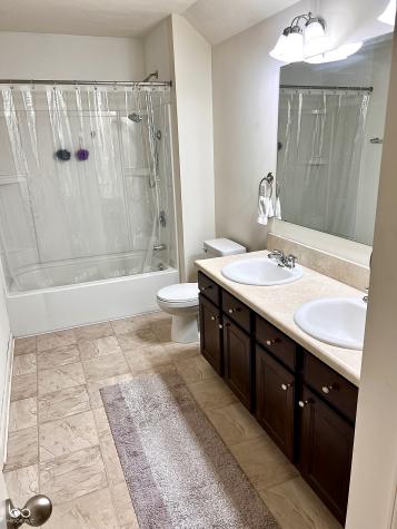 2017 Shadow Creek Boulevard Columbus IN 47201