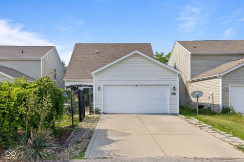 2017 Shadow Creek Boulevard Columbus IN 47201