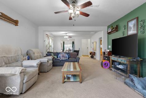 2017 Shadow Creek Boulevard Columbus IN 47201