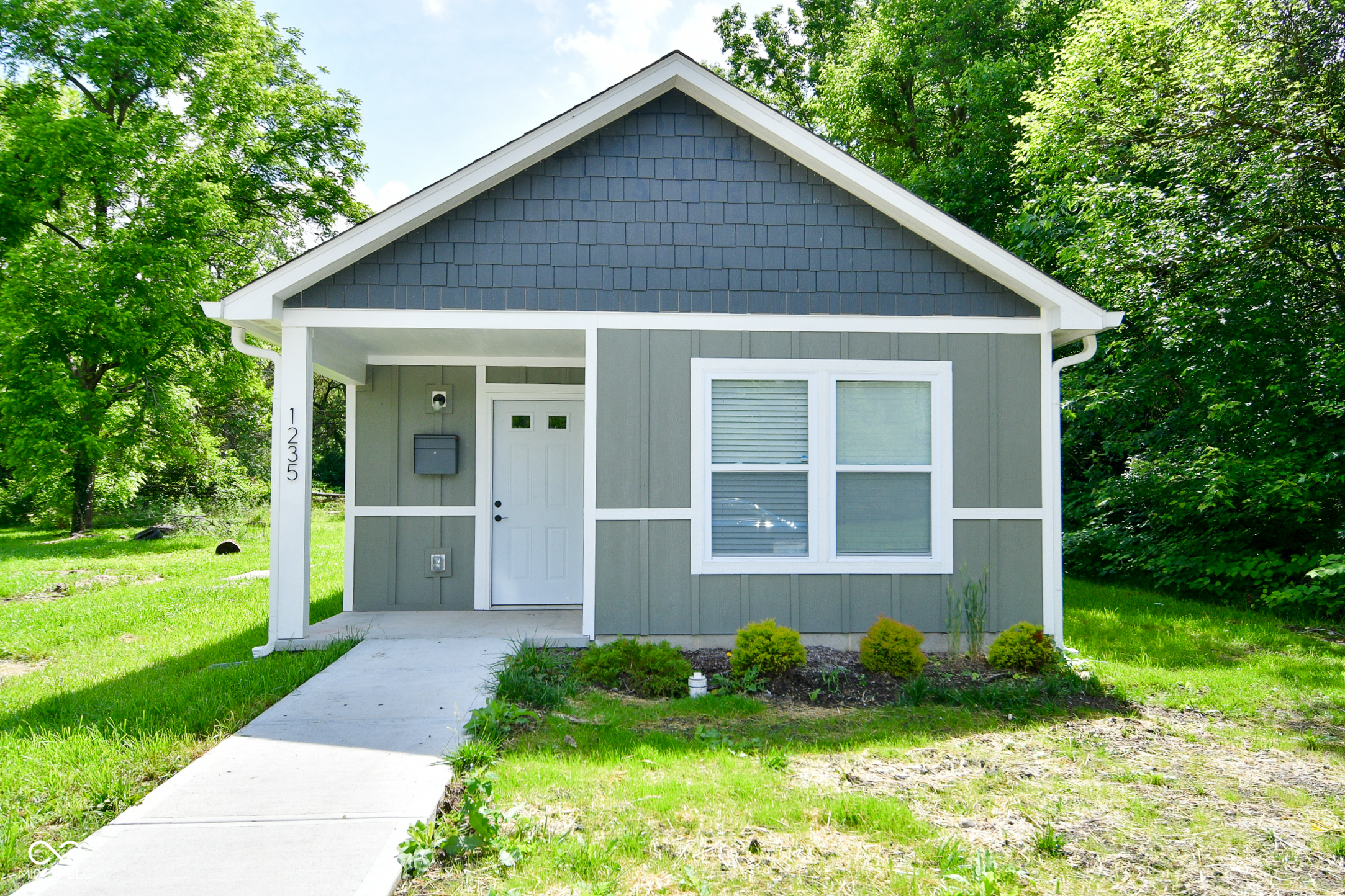 1235 Vandeman Street Indianapolis IN 46203