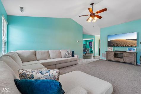 872 Franklin Lakes Boulevard Franklin IN 46131