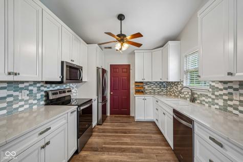 872 Franklin Lakes Boulevard Franklin IN 46131
