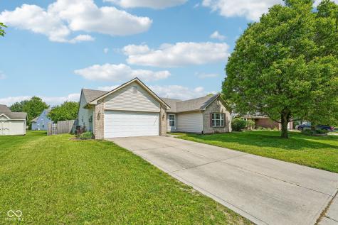 872 Franklin Lakes Boulevard Franklin IN 46131