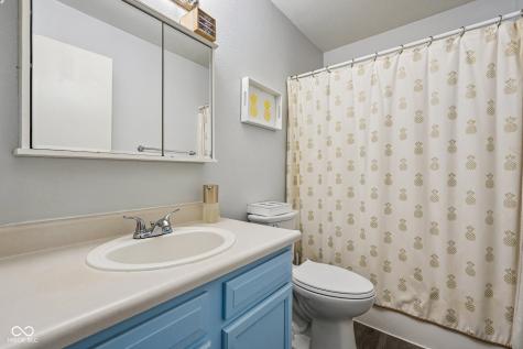 872 Franklin Lakes Boulevard Franklin IN 46131