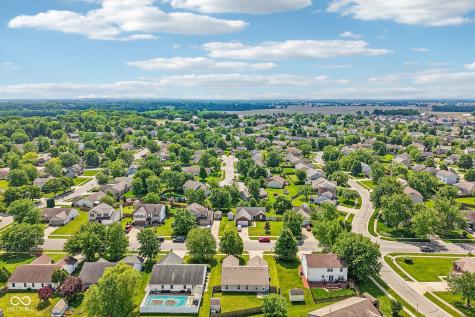 872 Franklin Lakes Boulevard Franklin IN 46131
