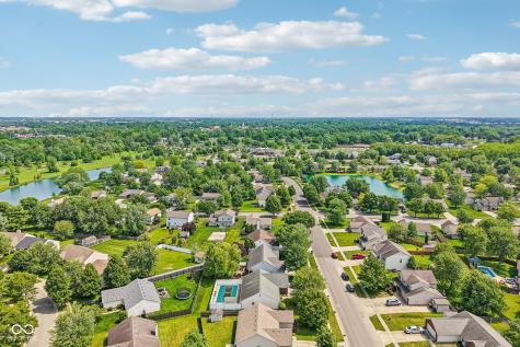 872 Franklin Lakes Boulevard Franklin IN 46131