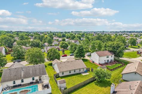 872 Franklin Lakes Boulevard Franklin IN 46131