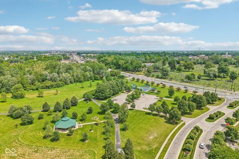 872 Franklin Lakes Boulevard Franklin IN 46131