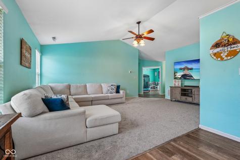 872 Franklin Lakes Boulevard Franklin IN 46131