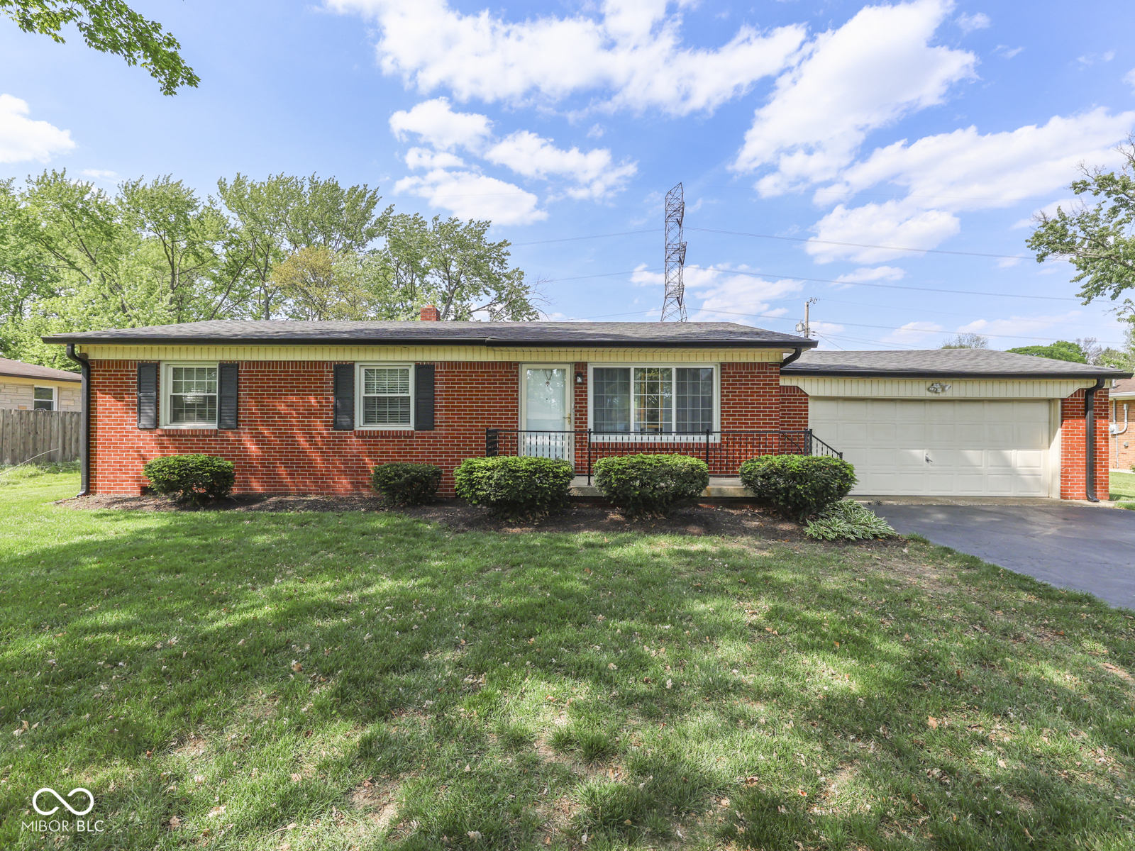 1216 E Cragmont Drive Indianapolis IN 46227