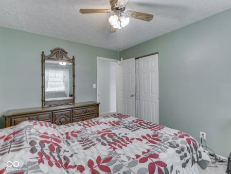 1216 E Cragmont Drive Indianapolis IN 46227