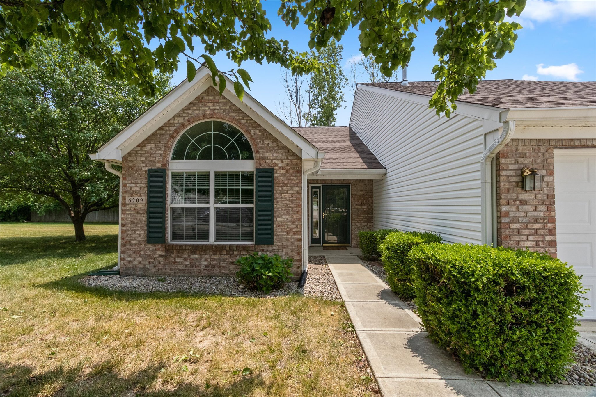 6209 Crystal View Drive Indianapolis IN 46237