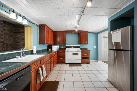 9740 E Raymond Street Indianapolis IN 46239