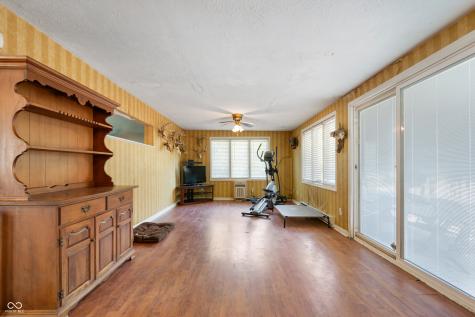 9740 E Raymond Street Indianapolis IN 46239