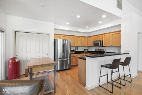 8413 Clayhurst Drive Indianapolis IN 46278