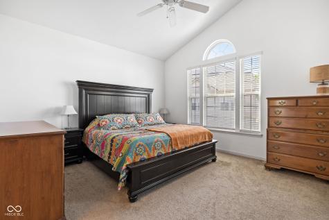 8413 Clayhurst Drive Indianapolis IN 46278
