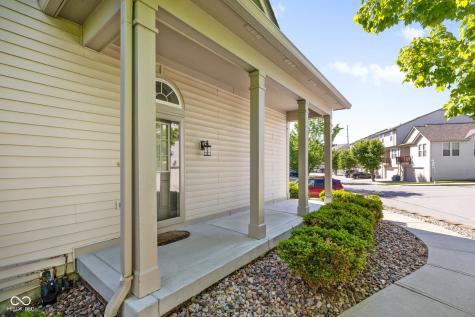 8413 Clayhurst Drive Indianapolis IN 46278