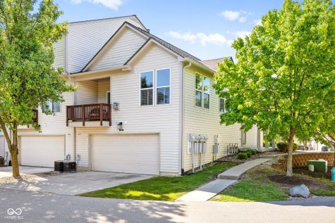 8413 Clayhurst Drive Indianapolis IN 46278