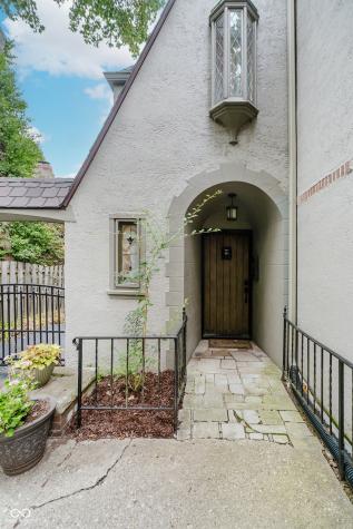 4905 N Illinois Street Indianapolis IN 46208
