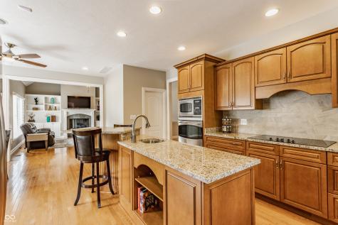 10784 Giselle Way Fishers IN 46040